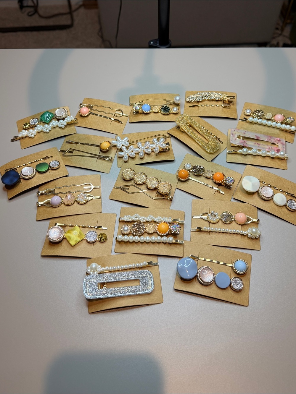 🎀Hair Pins🎀 - Picture 2 of 3